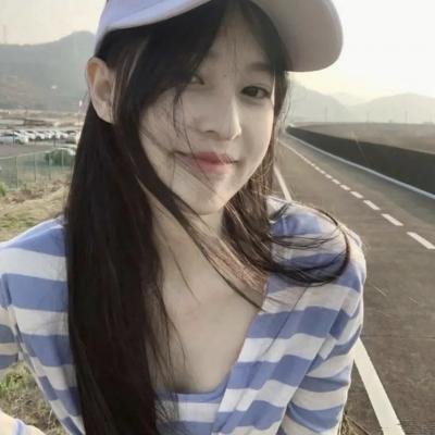 布兰卡和弹吉他的人